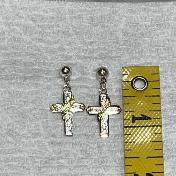 Montana Silversmith Silver silver cross post dangle earrings wrapped gold roses - Picture 10 of 14